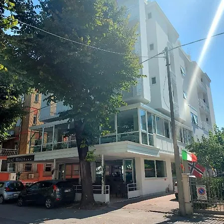 莫妮卡酒店 酒店 里米尼