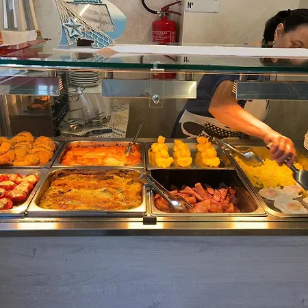 莫妮卡酒店 酒店 3*