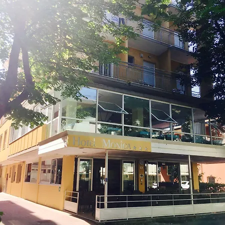 Hotel Monica 3*