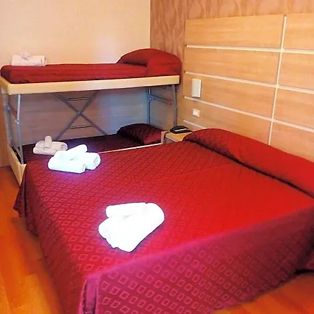 Hotel Monica 3*