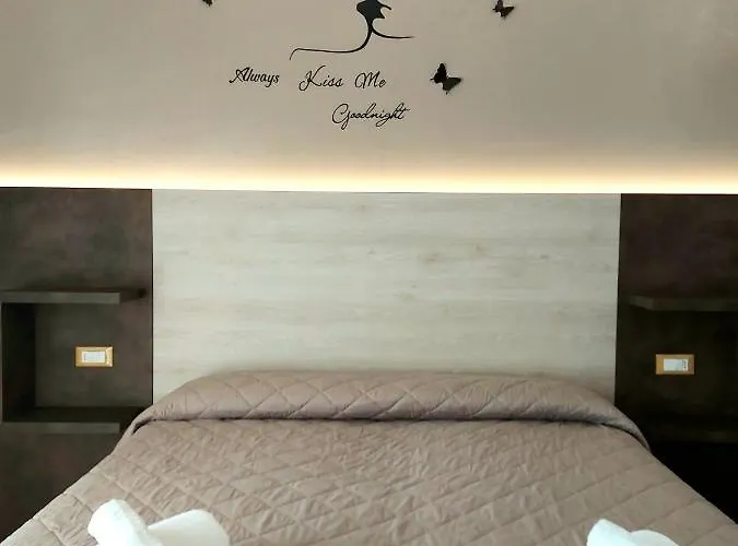 Hotel Monica 3*