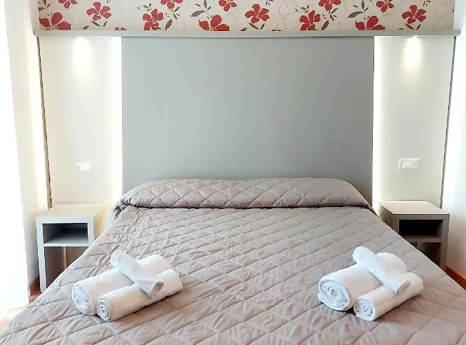Hotel Monica 3*