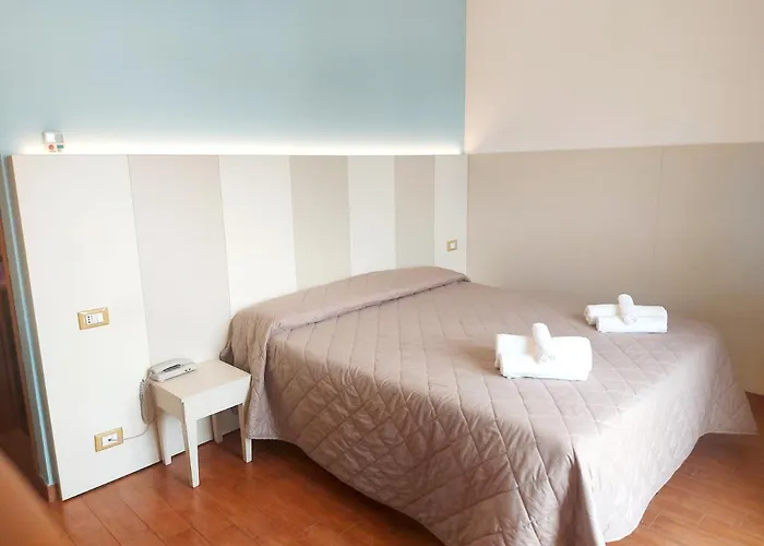 Monica Hotel