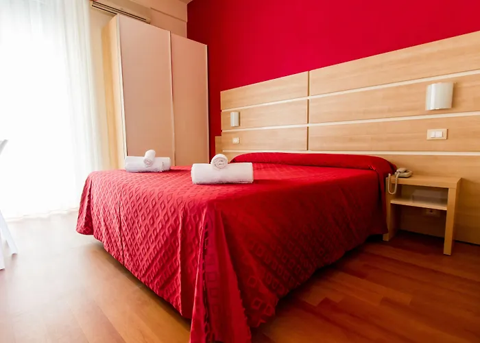 Monica Hotel