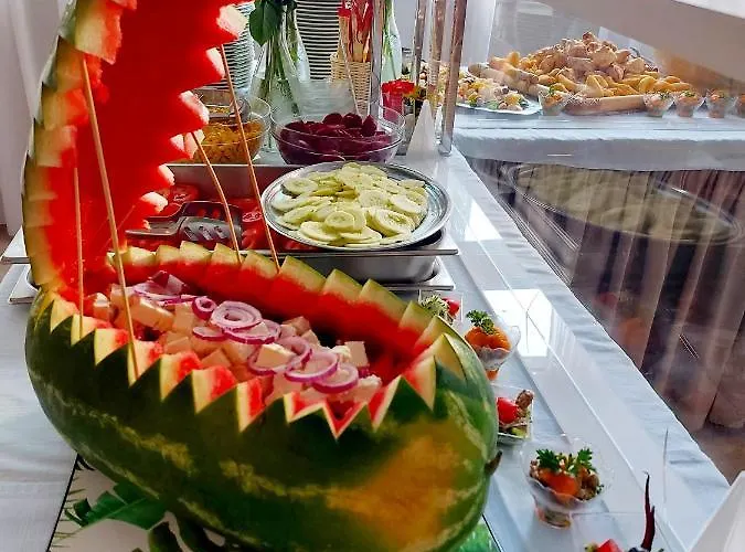 莫妮卡酒店 酒店